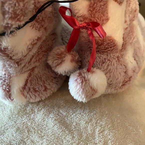 Jessica Simpson Slippers - Picture 5 of 8